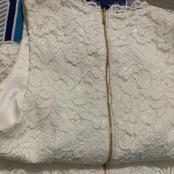 Perfect White Lace Dress - Picture 6 of 7